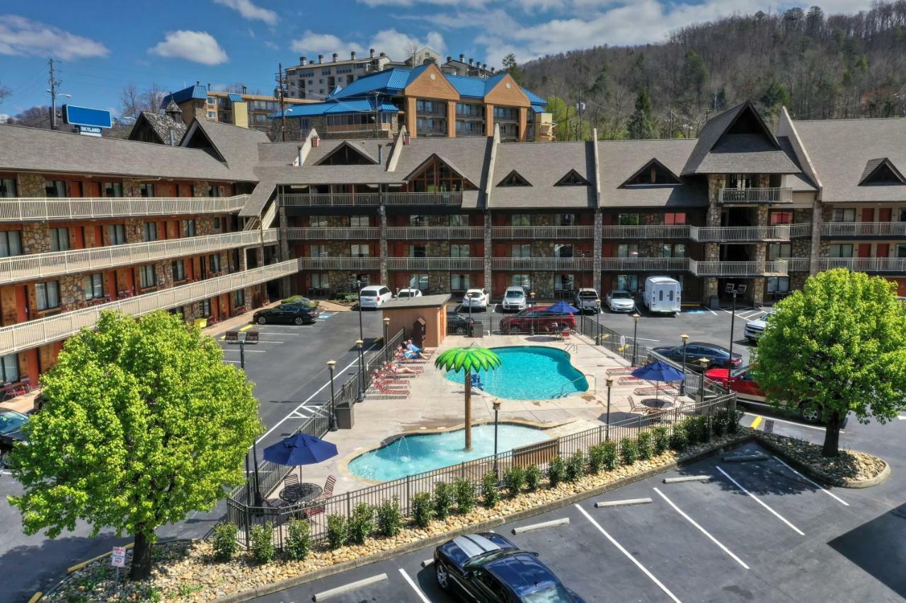 Crossroads Inn & Suites Gatlinburg Εξωτερικό φωτογραφία