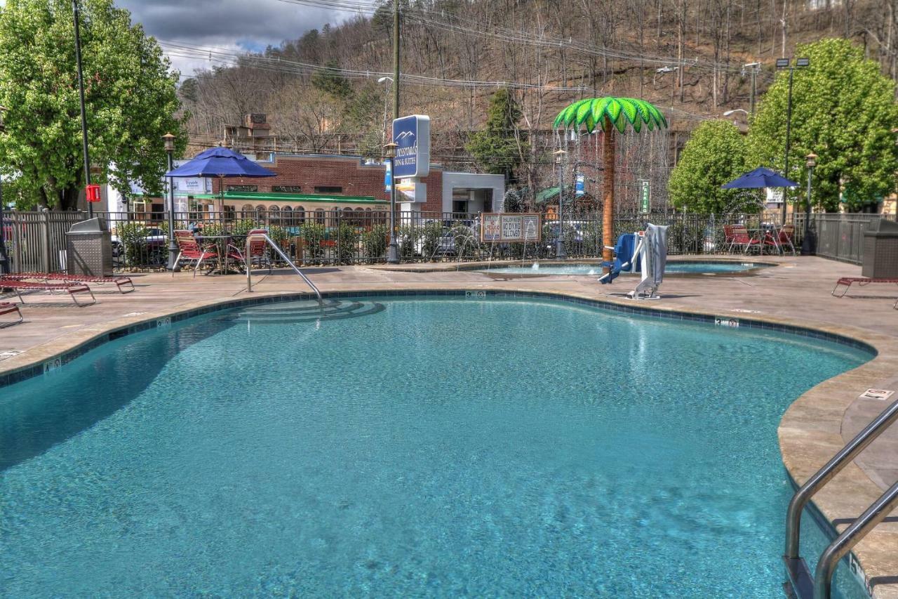 Crossroads Inn & Suites Gatlinburg Εξωτερικό φωτογραφία