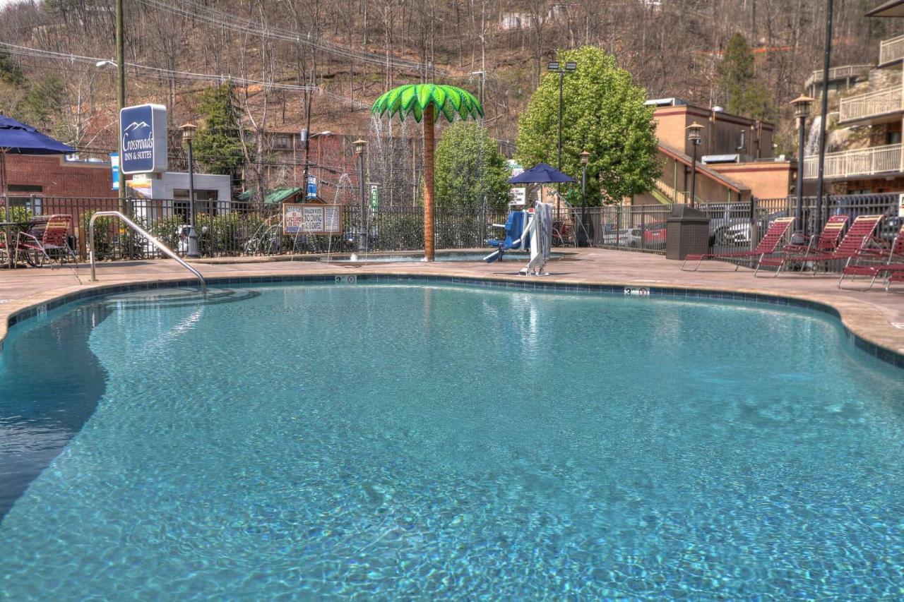 Crossroads Inn & Suites Gatlinburg Εξωτερικό φωτογραφία