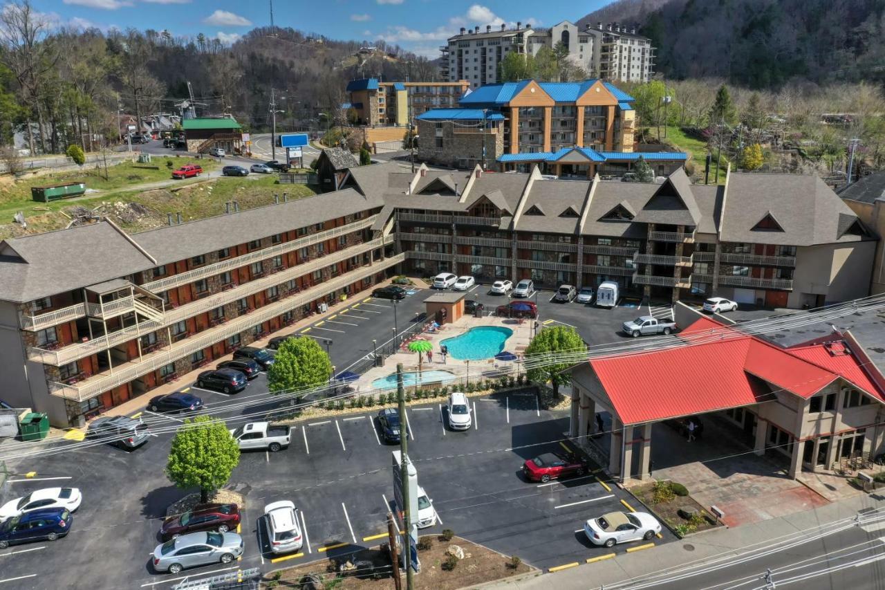 Crossroads Inn & Suites Gatlinburg Εξωτερικό φωτογραφία